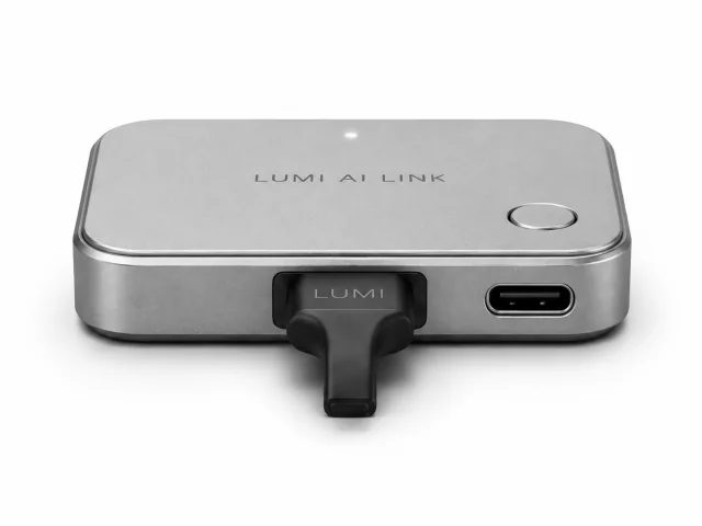 Lumi AI Link bottom port view